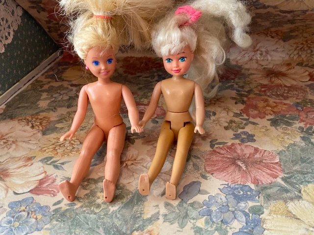 Dolls Barbies Little Sister Teen Doll Lot of 2   Mattel 1991 and Kid Kore 1990