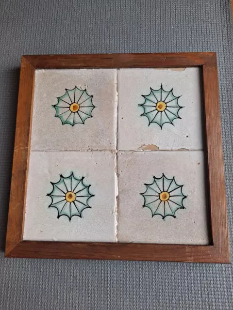 ✅ Cuadro de 4 azulejos antiguos con simetría - Buen estado, desconozco siglo