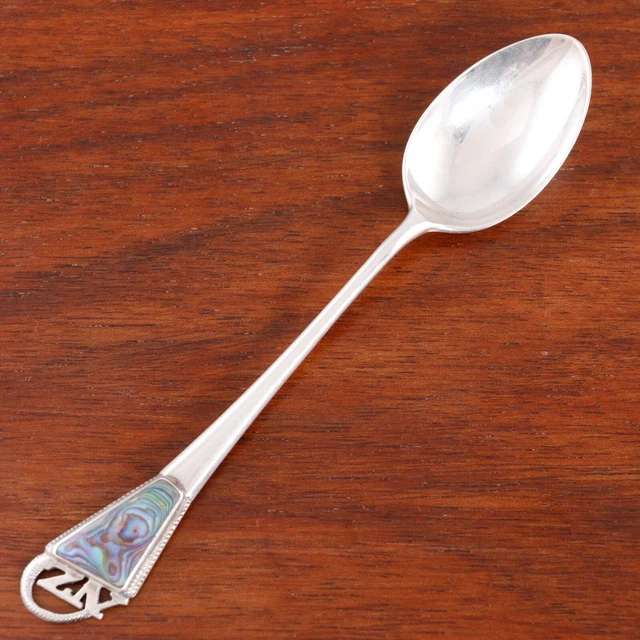 Saunders & Shepherd English Sterling Silver Souvenir Spoon Abalone New Zealand