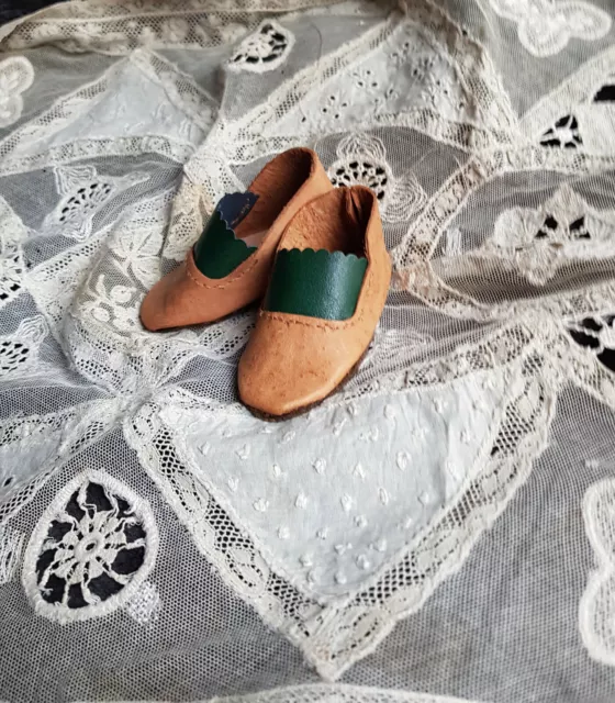 chaussures cuir poupée ancienne
