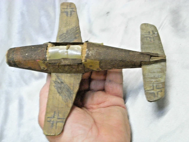Ancien Avion Jouet En Bois Et Métal – Sculpture Artisanale Vintage