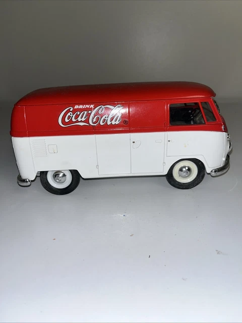 SOLIDO 9511 COCA-COLA White/Red 1958 VW Coccinelle Beetle 1:18 Die