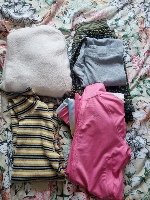 girls clothes bundle age 8-9 years