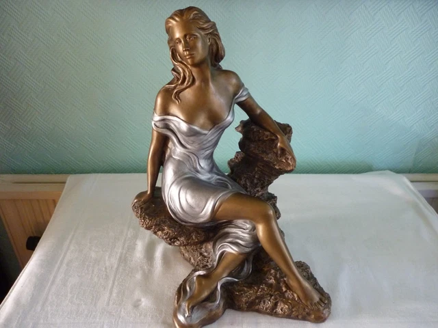 ALICE HEATH SCULPTURE 