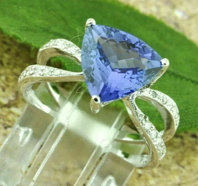 2.50Ct Trillion Simulé Tanzanite Solitaire Ring 14K White Gold Plated Sliver