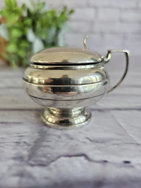 Vintage / Antique Solid Silver Pot with a Lid - weights approx. 58g / hallmarked