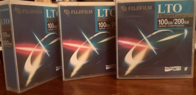 LOT DE 3 Fujifilm LTO1 Ultrium, 100/200 Go, Data cartridge Cartouches de données