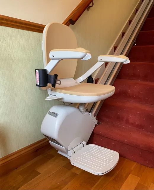 ACORN SUPERGLIDE 130 T700 Straight Stairlift for collection only