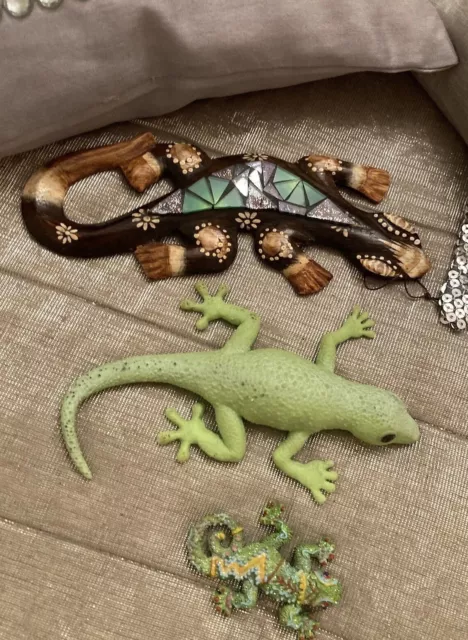 LIZARD Set x 3 Glass Art Hanging Wooden Geko Ornament Colourful Figurine & Toy