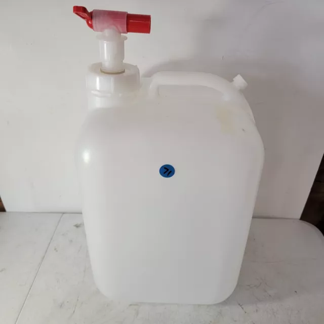 Dynalon 105665 HDPE 5 Gallon Hedwin Graduated Lab Carboy w/ Spout