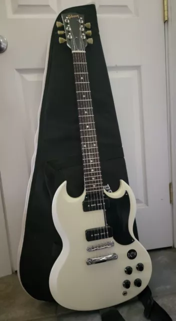 2011 Gibson SG Special 60’s Tribute P90’s White, Strung Left Handed W/ Soft Case 2011 Gibson SG Special 60’s Tribute P90’s White, Strung Left Handed W/ Soft Case