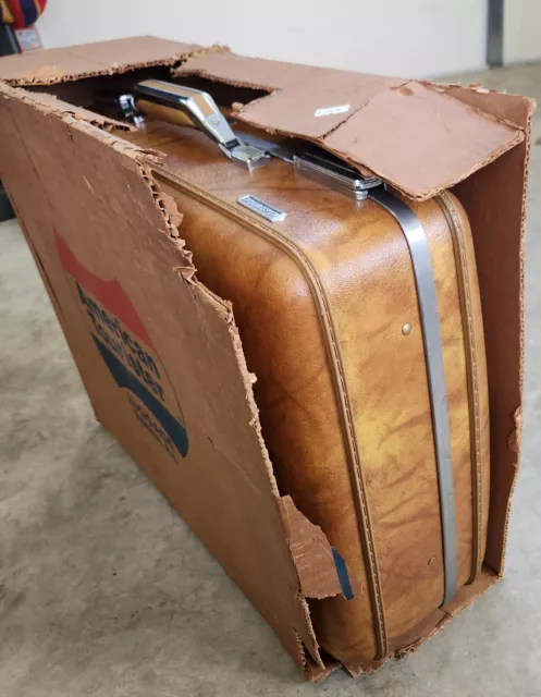 Vintage American Tourister Hardshell Suitcase '1021 Weekend Palomino'