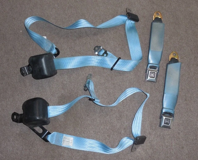 1964-72 GM Retractable Seatbelts Blue  chevelle el camino like new 1965 chevy