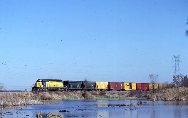 C&NW SD40-2 - Number - 6835 w/Train - ORIG - KR - rals695