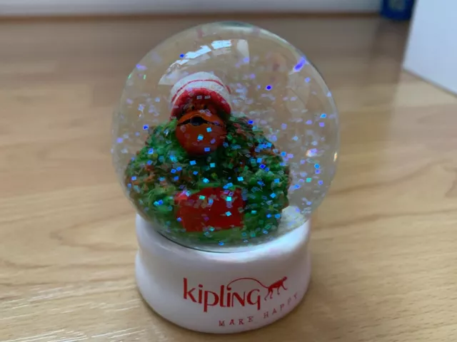 Kipling Affe Weihnachten Schneekugel 3 & 1/4 Zoll. Brandneu. Limitierte Auflage.