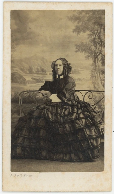 PHOTO CARTE DE Visite CDV Portrait femme 1860 Pierre Petit Paris EUR 6,00 - FR