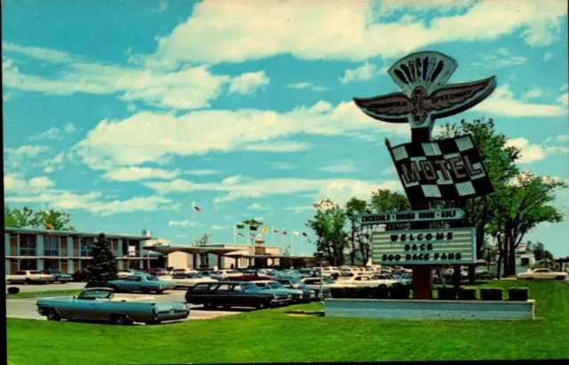 Indianapolis Motor Speedway Motel, Indiana-Chrome Postcard Bk57