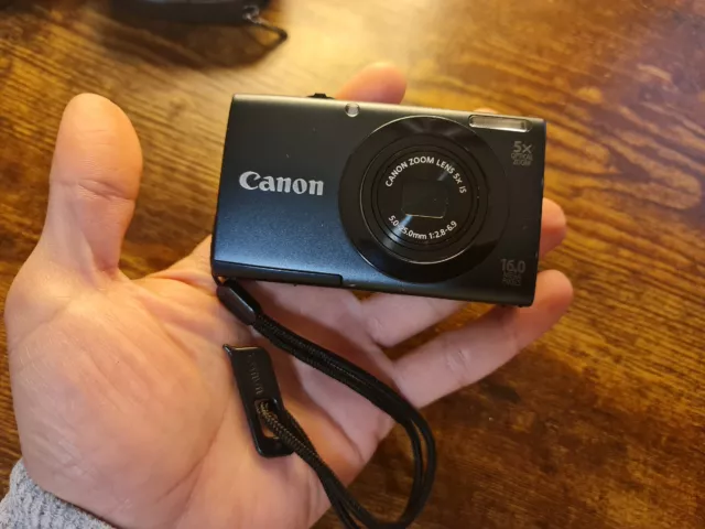 Camara Canon A3400 IS