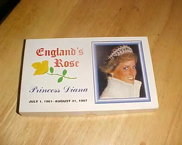 Diana Princess of Wales 1961-1997 England's Rose Pocket Knife Collector Series