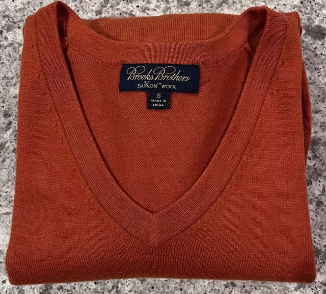 Brooks Brothers Men's Saxxon Wool V-Neck Pullover Sweater Orange - Small