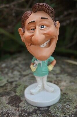 01412022 FIGURINE METIER CARICATURE INFIRMIER HOPITAL  COLLECTION HUMOUR 