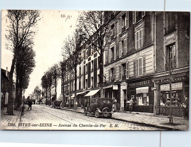 94 VITRY SUR SEINE - avenue du chemin de fer