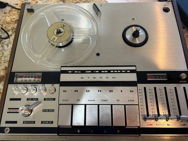 GRUNDIG TK 248 Reel-to-Reel Tape Player Powers Up, sold As-Is