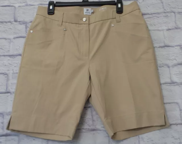 Daily Sports Lyric Golf Shorts Women 12 Beige zip front pockets  Mid Rise NWOT