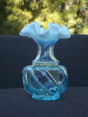 LYS Kalmar Cristal Norvège Soufflé à la Main Bleu Gravé Lys De Muguet 15.9cmh Vase 
