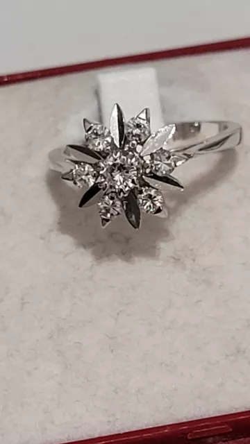 Charmante  BAGUE fleur   OR BLANC  18k /750 /  / DIAMANTS