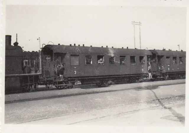 FOTO  Eisenbahn  Waggon Personenwagen Kl.3  30er Jahre  ca.7x9 (G534)