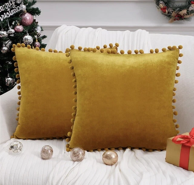 Top Finel Christmas Decorative Throw Pillow Covers 16x 16 Inch Velvet set of 2