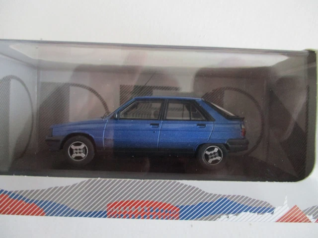 Miniature ODEON 1/43 - Renault 11 Turbo 5 Portes Noire 1986