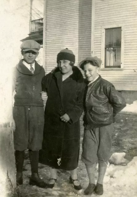 X462 Vtg Photo WOMAN WITH TWO BOYS, LEATHER JACKET, KNICKERS c 1920's