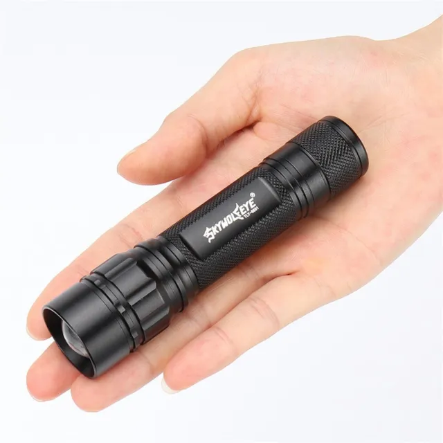 Mini lampe de poche portable 6000LM XPE DEL étanche lumière torche zoomable