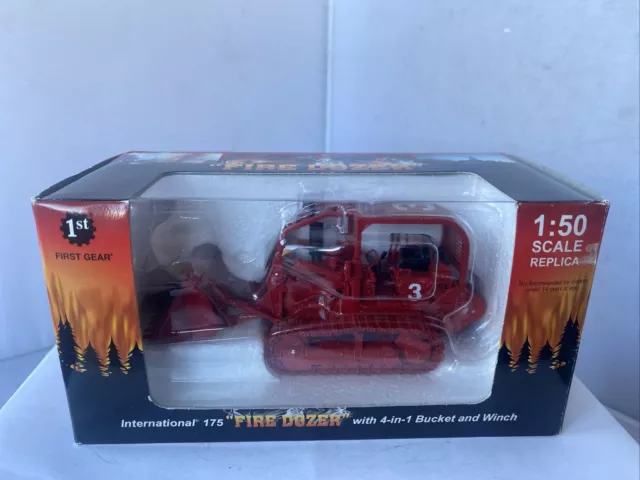 First Gear International 175 Fire Dozer Diecast Model With 4 In 1 Bucket In Box