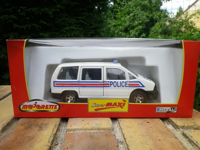 MAJORETTE 216 - Peugeot 404 Break Police - Occasion En Boîte