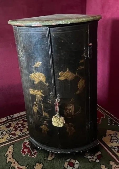 angoliera mobile con decori stile orientale, cineserie di fine 1800 cina cinese