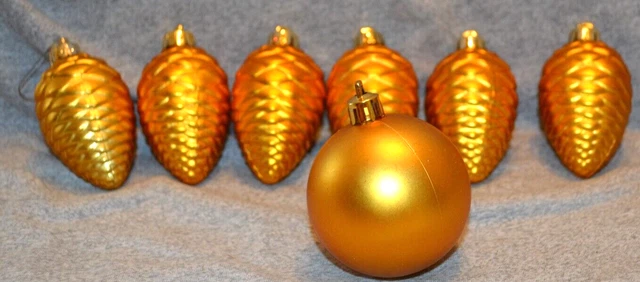 6 Gold  Pinecones 3 inch Plastic Ornaments for Christmas Tree + 1 round