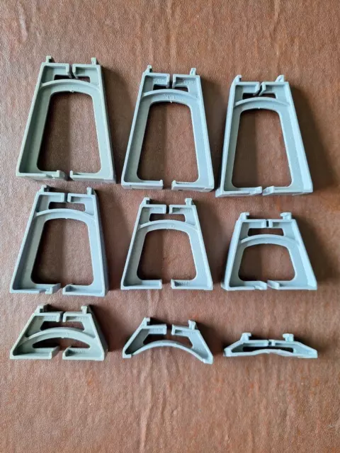 Hornby R.909 Elevated Track Supports x 9 - Part Set - Good Condition.