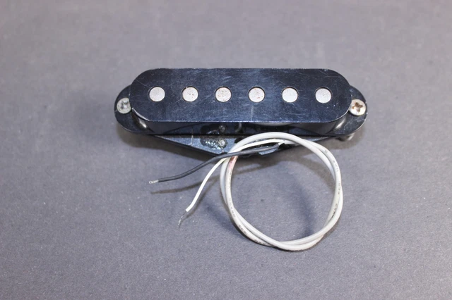 Harmony H802 Electric Guitar Gifmen Black Pickup Plastic Harmony H802 Electric Guitar Gifmen Black Pickup Plastic