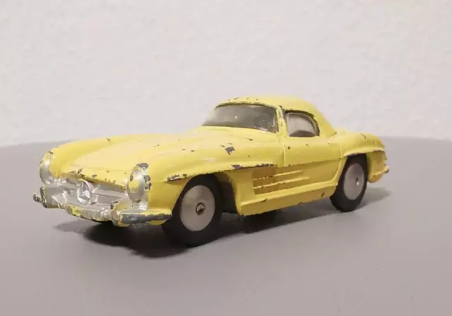送料込み)【1/36ダイキャストカー】Corgi メルセデス ベンツ 300S