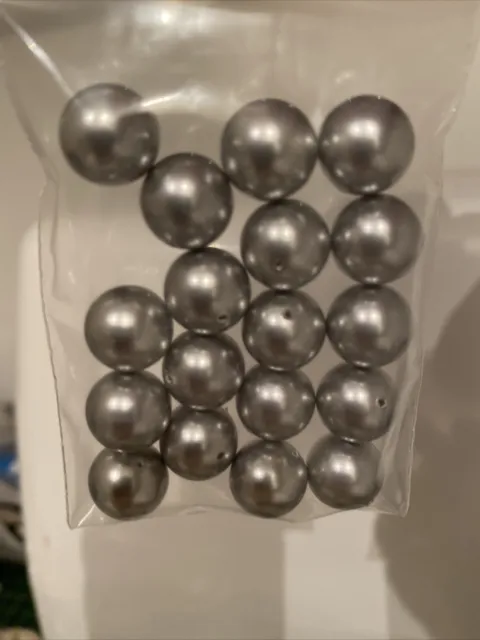 x18 10mm soft grey faux pearl round beads NEW