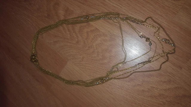 Collier en argent sterling avec fleur en filigrane Hamsa Halo