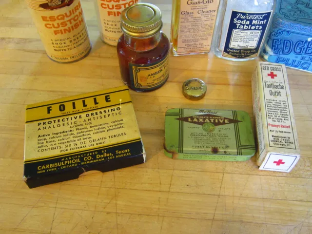 lot groupe boîtes vintage, bouteilles de médicaments, tabac edgeworth, verre-glo, pétrolatum 2
