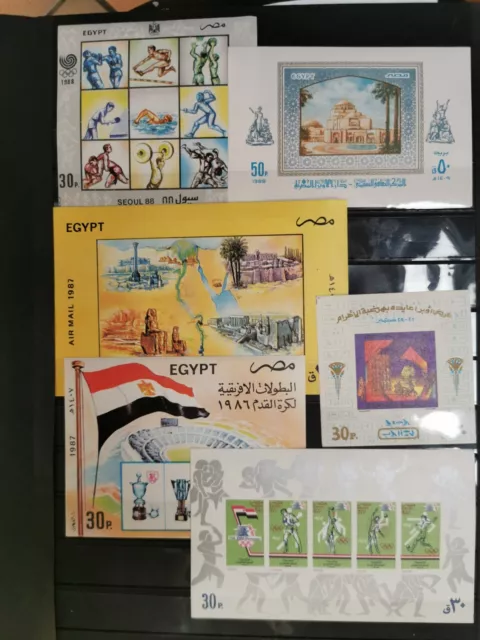 TIMBRE EGYPTE / BLOC –19 BLOCS de 1969 à 1988