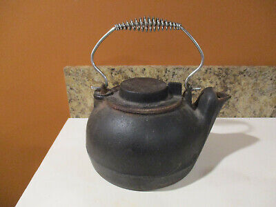 Vintage Cast Iron Teapot Tea Kettle Pot Swivel Lid Rustic Primitive Camping Fire