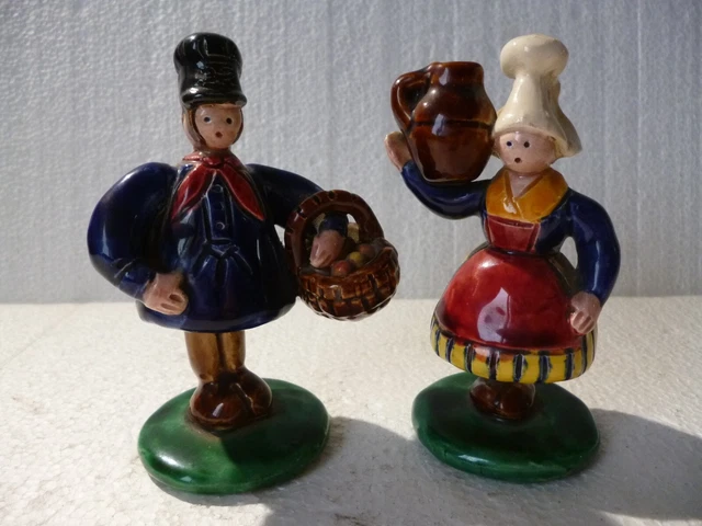 Couple De Normands - Figurines Faites Main Signees Galene - Terre Cuite Emaillee