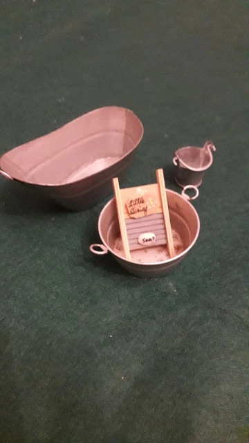 Dolls House Miniature Metal Slipper Bath,Wash Tub ,bucket and wah board.