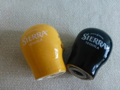 Alle Sierra tequila salzstreuer totenkopf im Blick